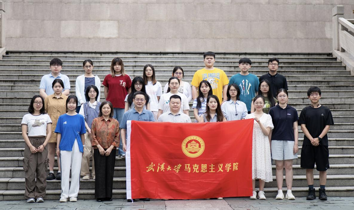 bat365正版唯一官网中共党史党建系师生赴赣南闽西开展研学活动